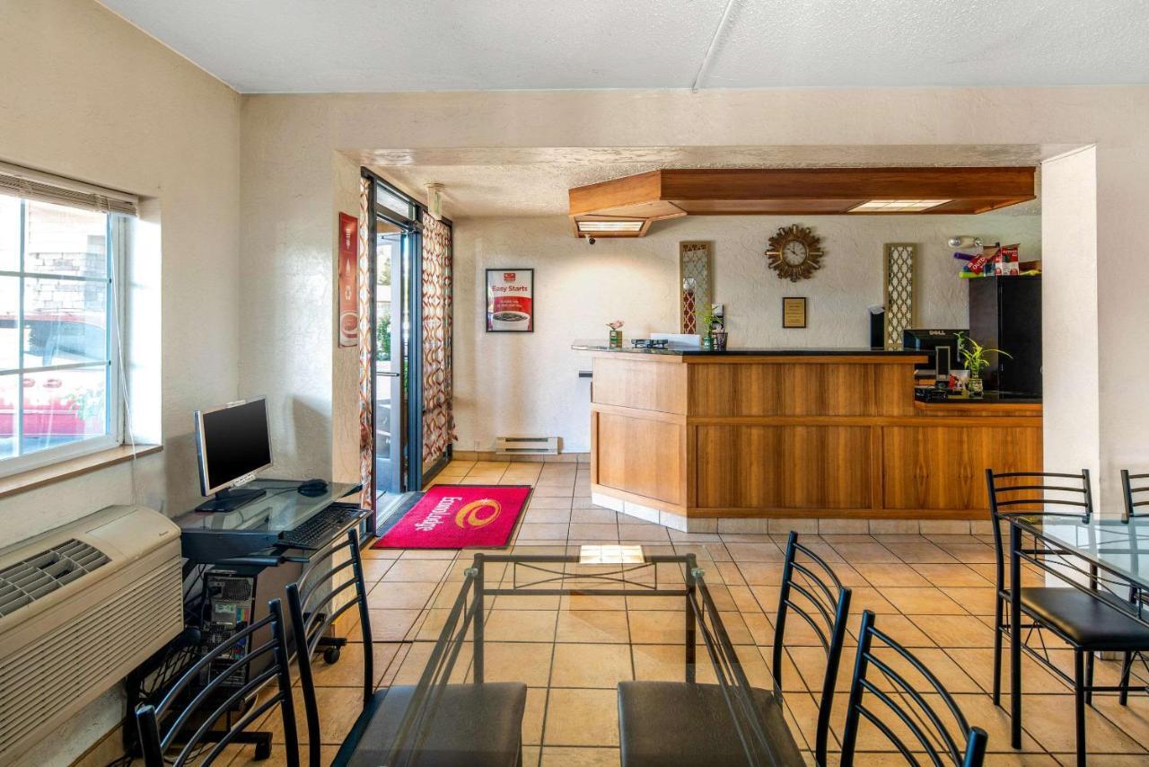 Econo Lodge & Suites Spokane Zewnętrze zdjęcie