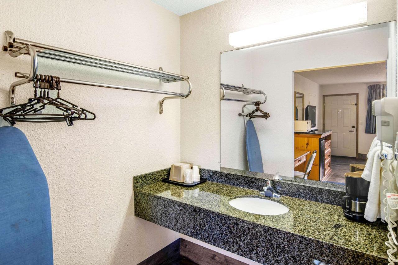 Econo Lodge & Suites Spokane Zewnętrze zdjęcie